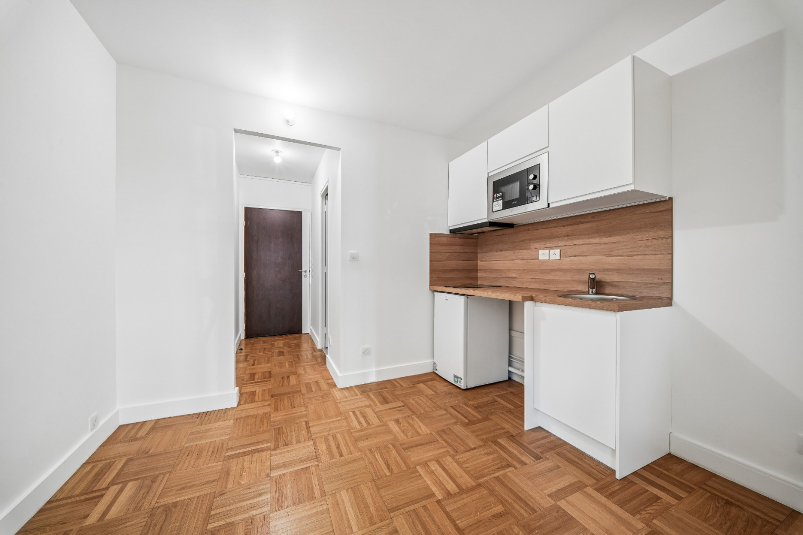 
                                                Vente
                                                 Studio- Paris 20e