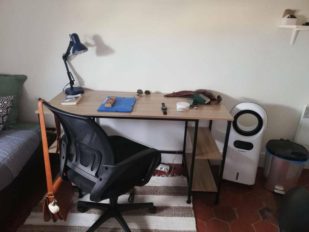
                                                Location
                                                 Studio Paris 6