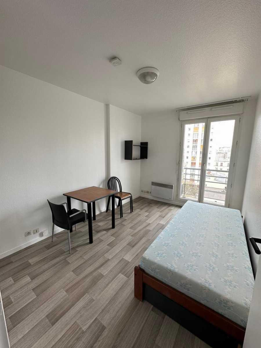 
                                                Location
                                                 Studio Paris Buttes aux Cailles
