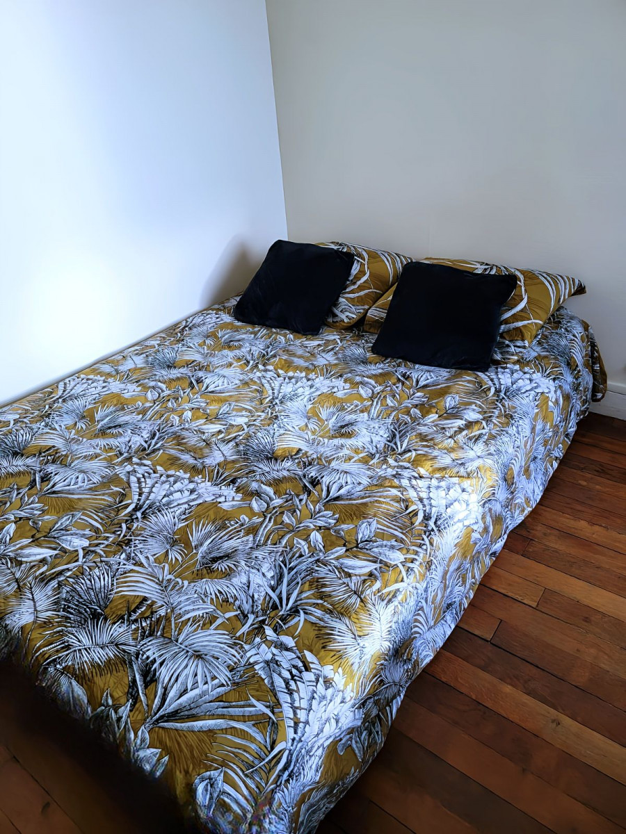 
                                                Location
                                                 Studio Paris - La Défense (loyer tout inclus)