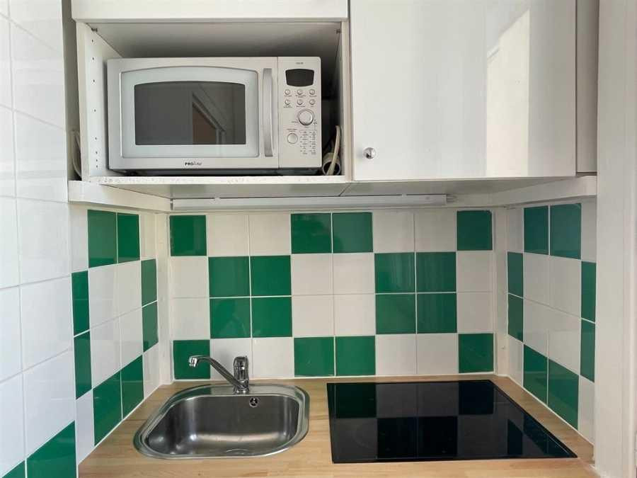 
                                                Location
                                                 Studio Paris Place de la Bastille