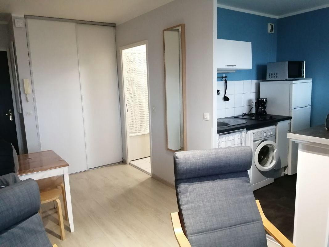 
                                                Location
                                                 Studio + place de parking vieux lille