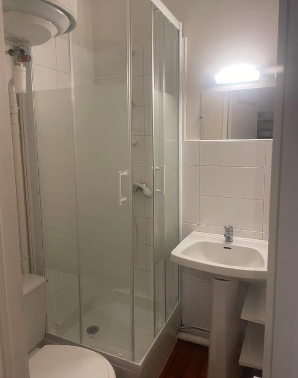 
                                                Location
                                                 Studio proche beaulieu