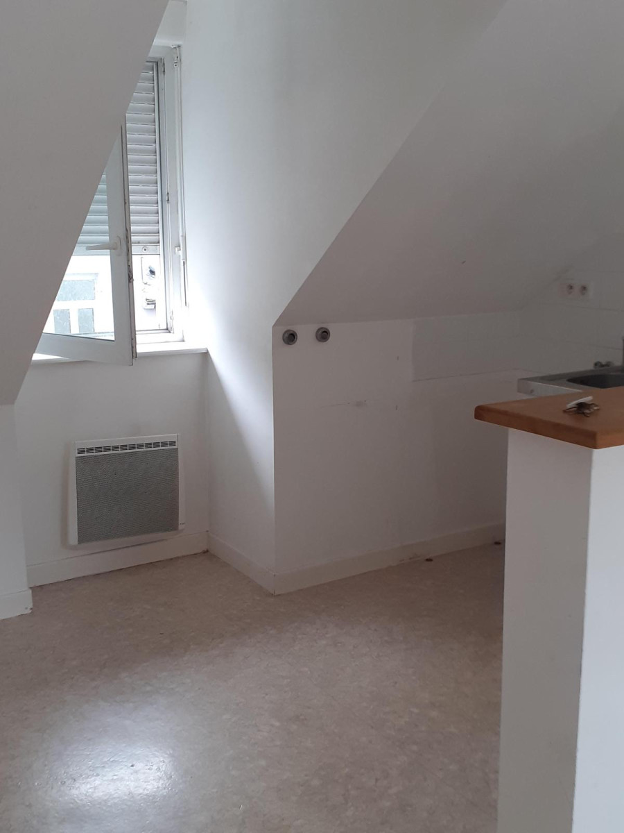 
                                                Location
                                                 Studio proche centre-ville St Brieuc