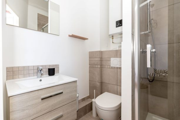 
                                                Location
                                                 Studio - Quartier préfecture