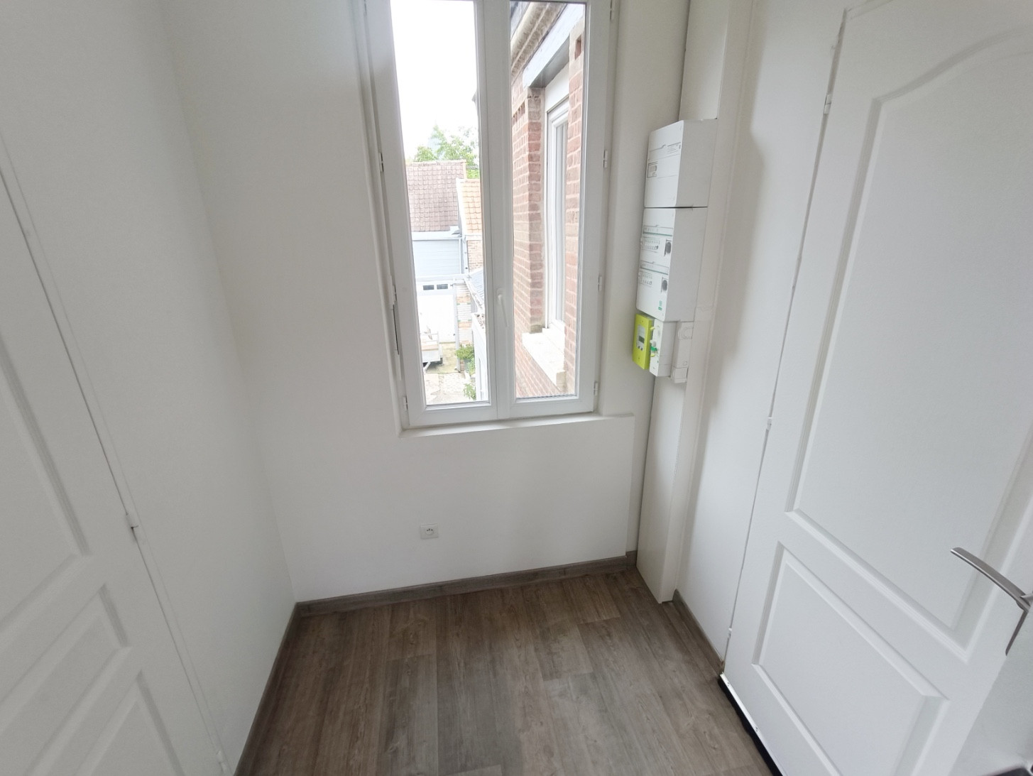 
                                                Location
                                                 Studio quartier Saint Pierre Amiens 16m2