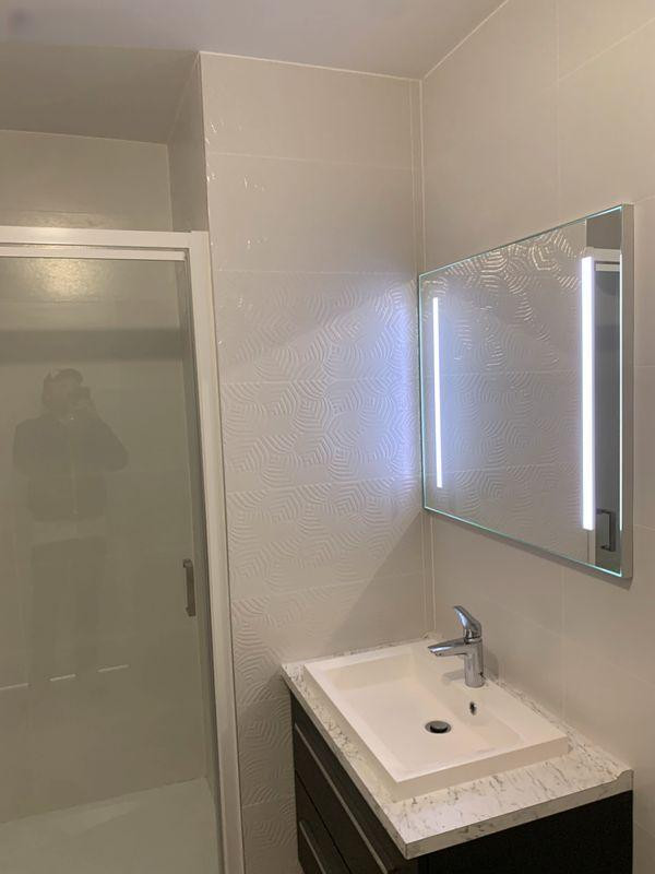 
                                                Location
                                                 Studio quasi neuf de 33m² avec balcon