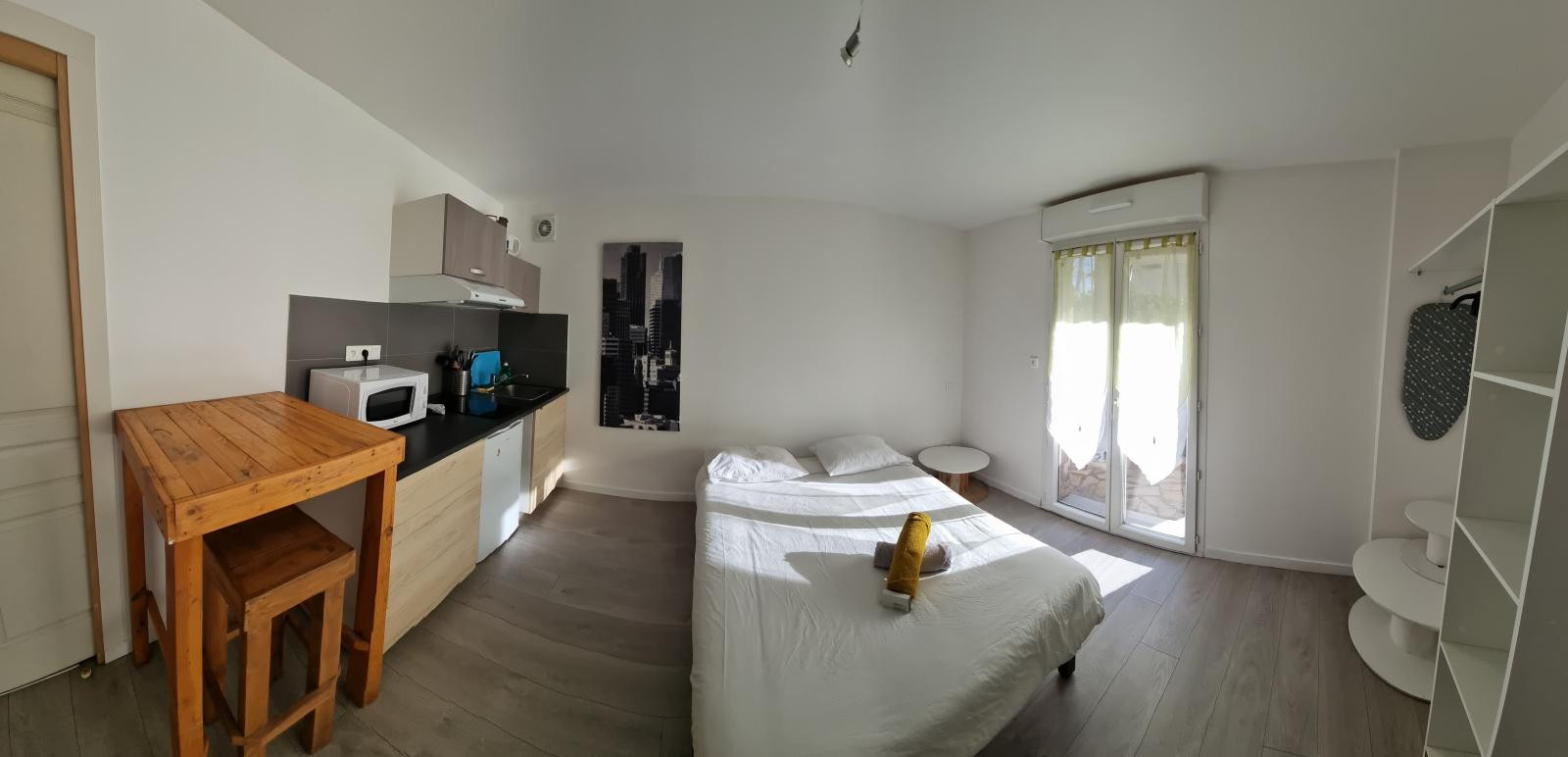 
                                                Location
                                                 STUDIO RANGUEIL