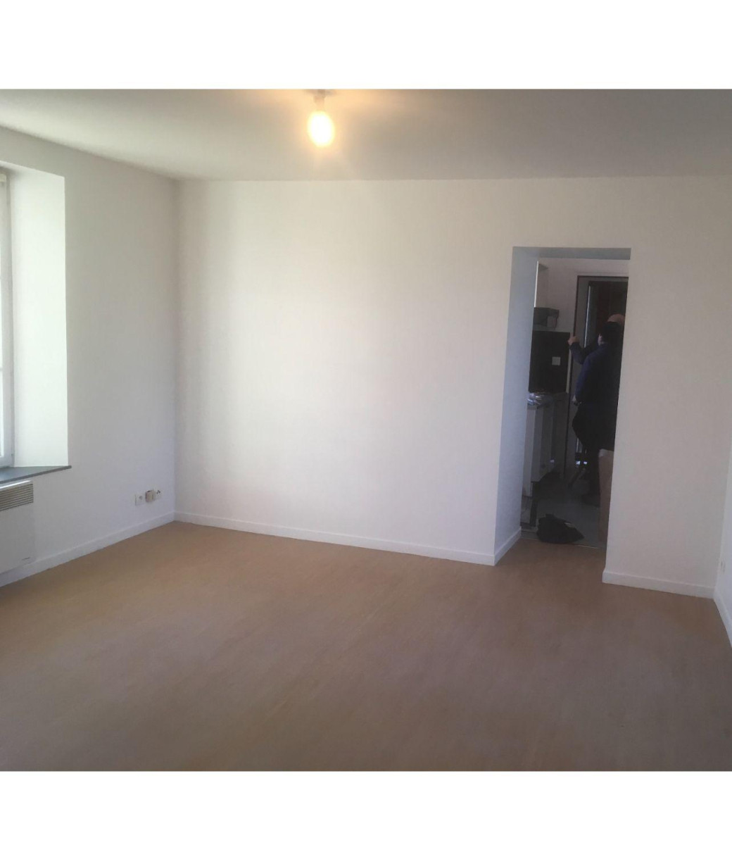 
                                                Location
                                                 Studio RDC avec jardin et terrasse