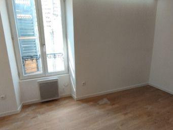 
                                                Colocation
                                                 Studio refait à neuf 22m²