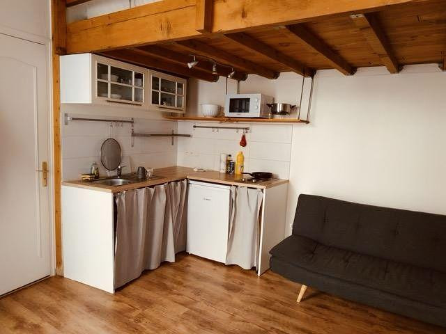
                                                Location
                                                 Studio refait à neuf • 27 m2 au calme Montpellier