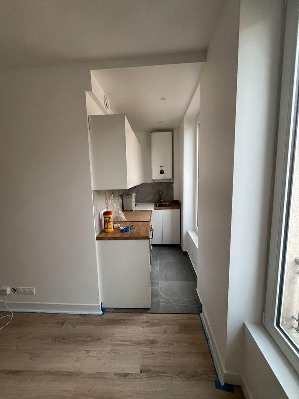 
                                                Location
                                                 Studio refait à neuf - Clamart Gare