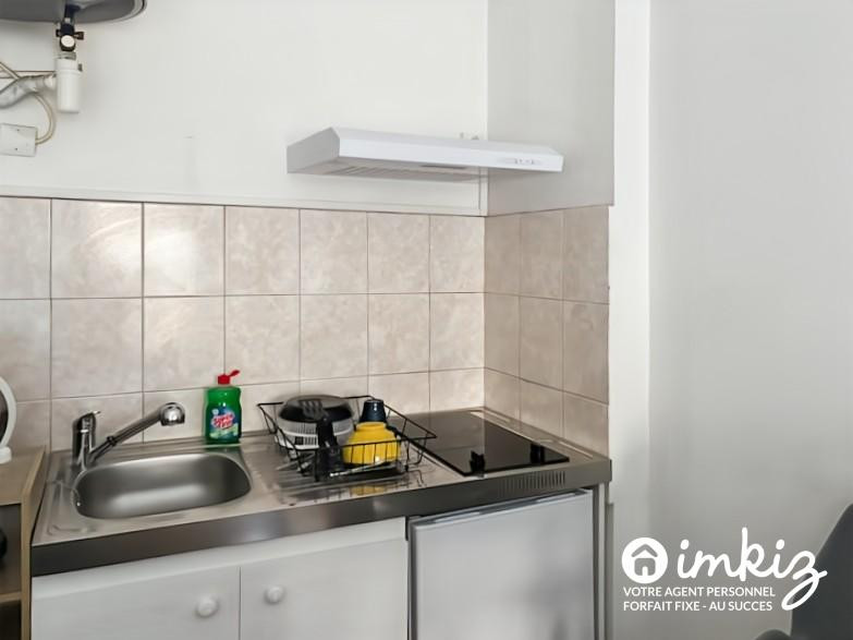 
                                                Vente
                                                 Studio refait à neuf, emplacement idéal !