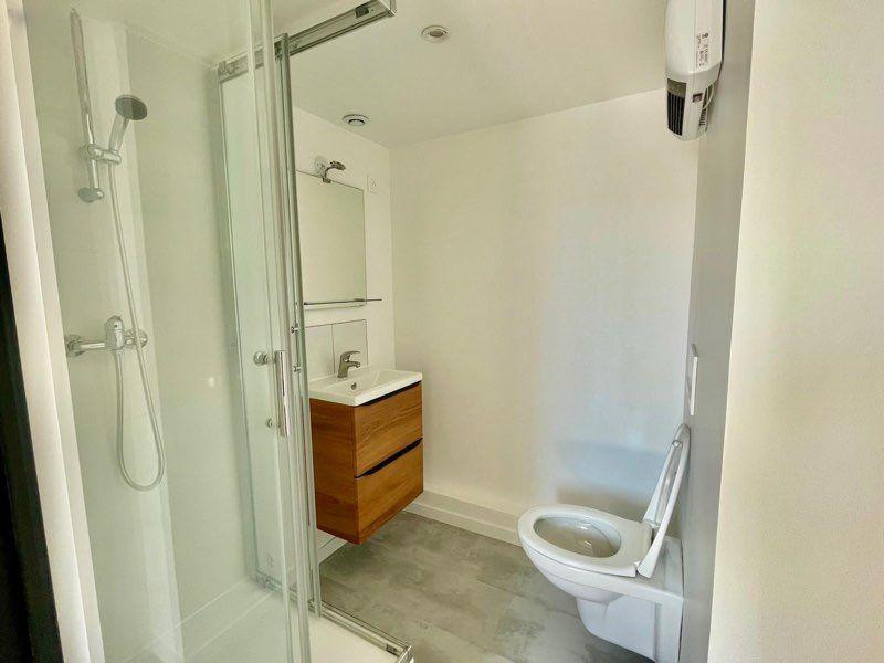 
                                                Location
                                                 Studio refait à neuf loué meublé proche gare