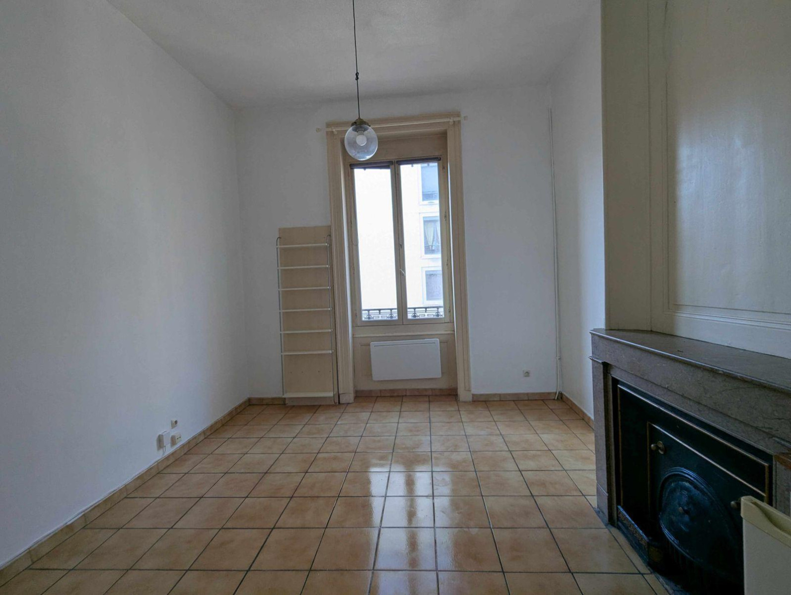 
                                                Location
                                                 Studio refait neuf, PartDieu Villette