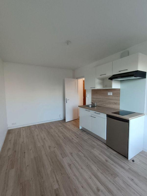 
                                                Location
                                                 Studio Rennes