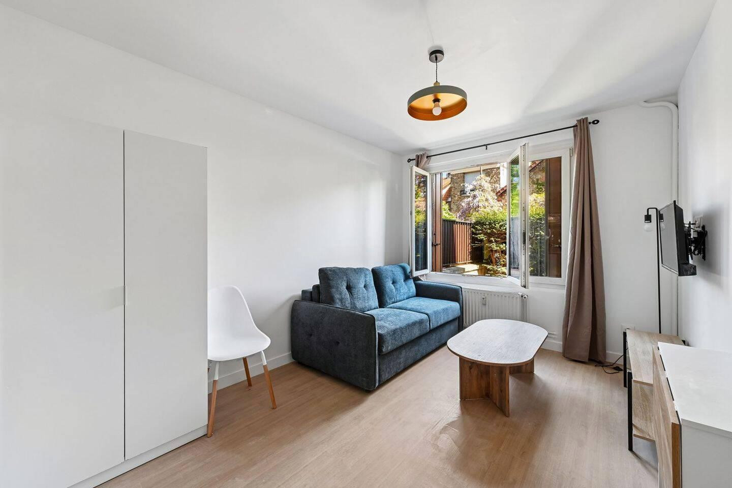 
                                                Location
                                                 Studio rénové 2026 · meublé · 17m² · Villejuif ·