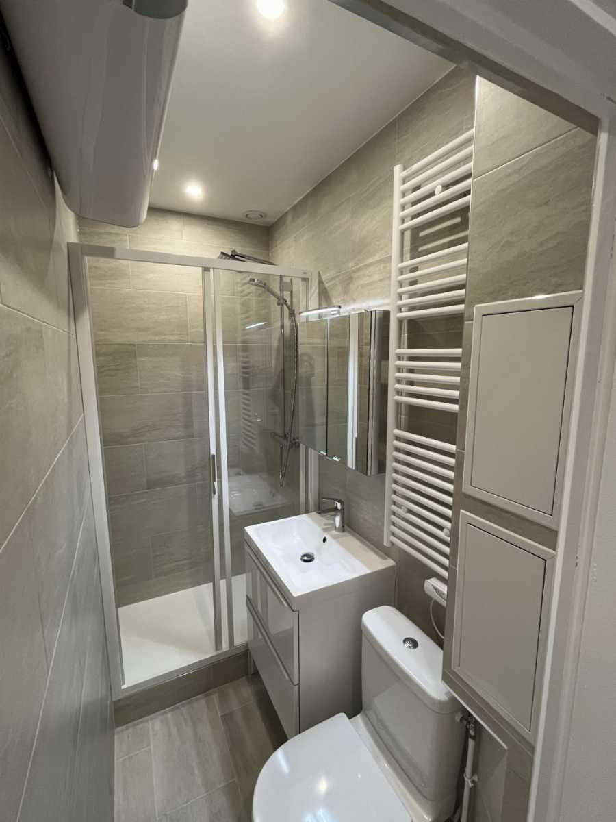 
                                                Location
                                                 Studio rénové 22 m² — Paris 13e