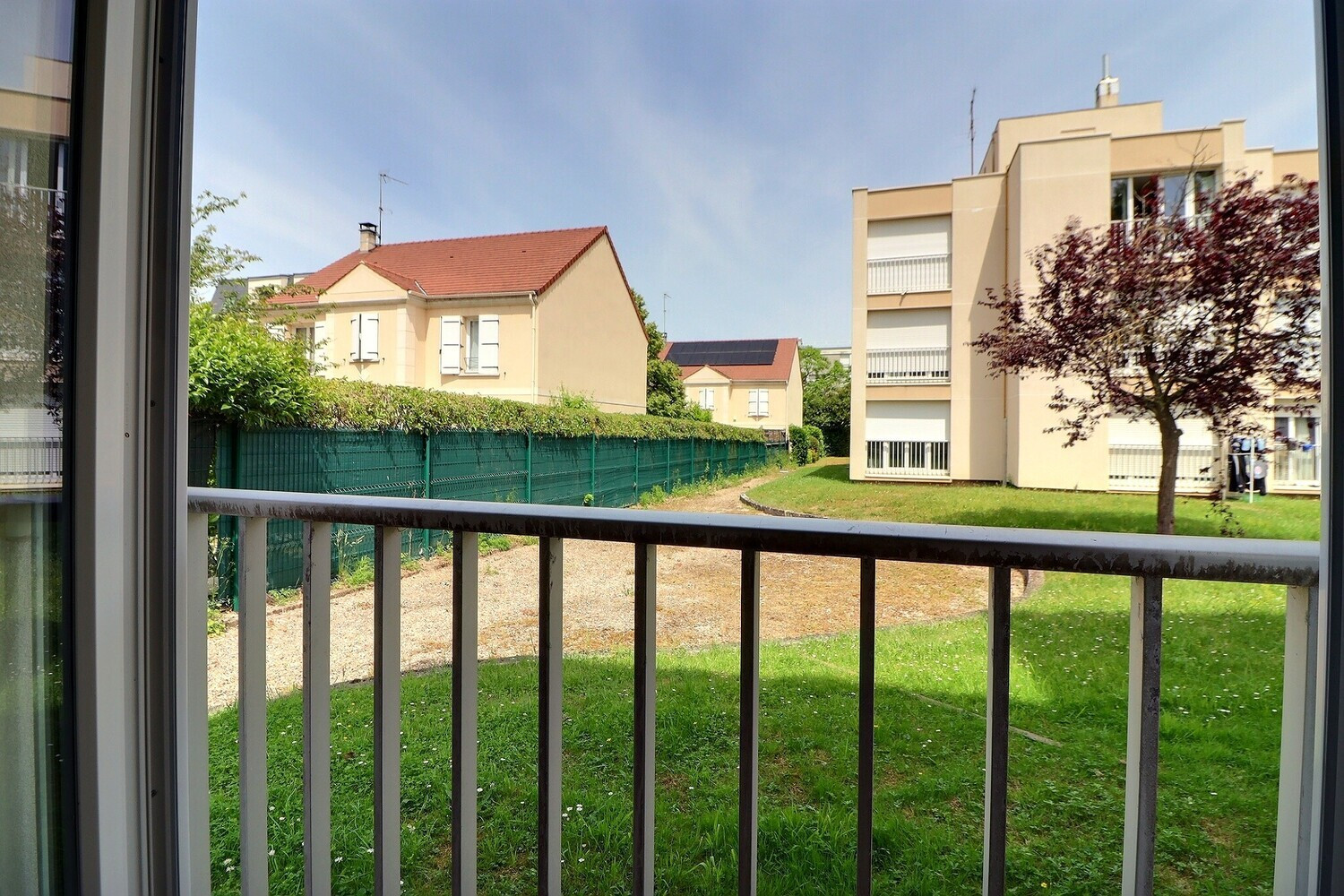 
                                                Vente
                                                 Studio rénové 27 m² Châtenay-Malabry (92290)