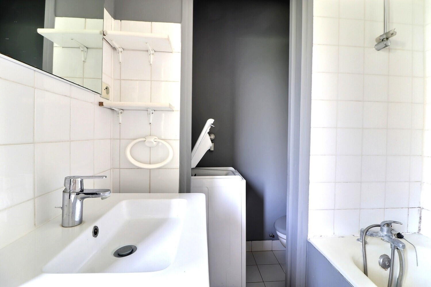 
                                                Vente
                                                 Studio rénové 27 m² Châtenay-Malabry (92290)