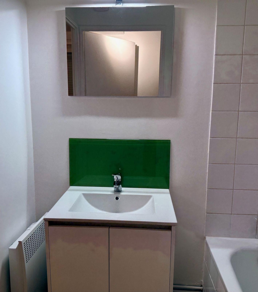 
                                                Location
                                                 Studio rénové avec terrasse - Toulouse Lardenne
