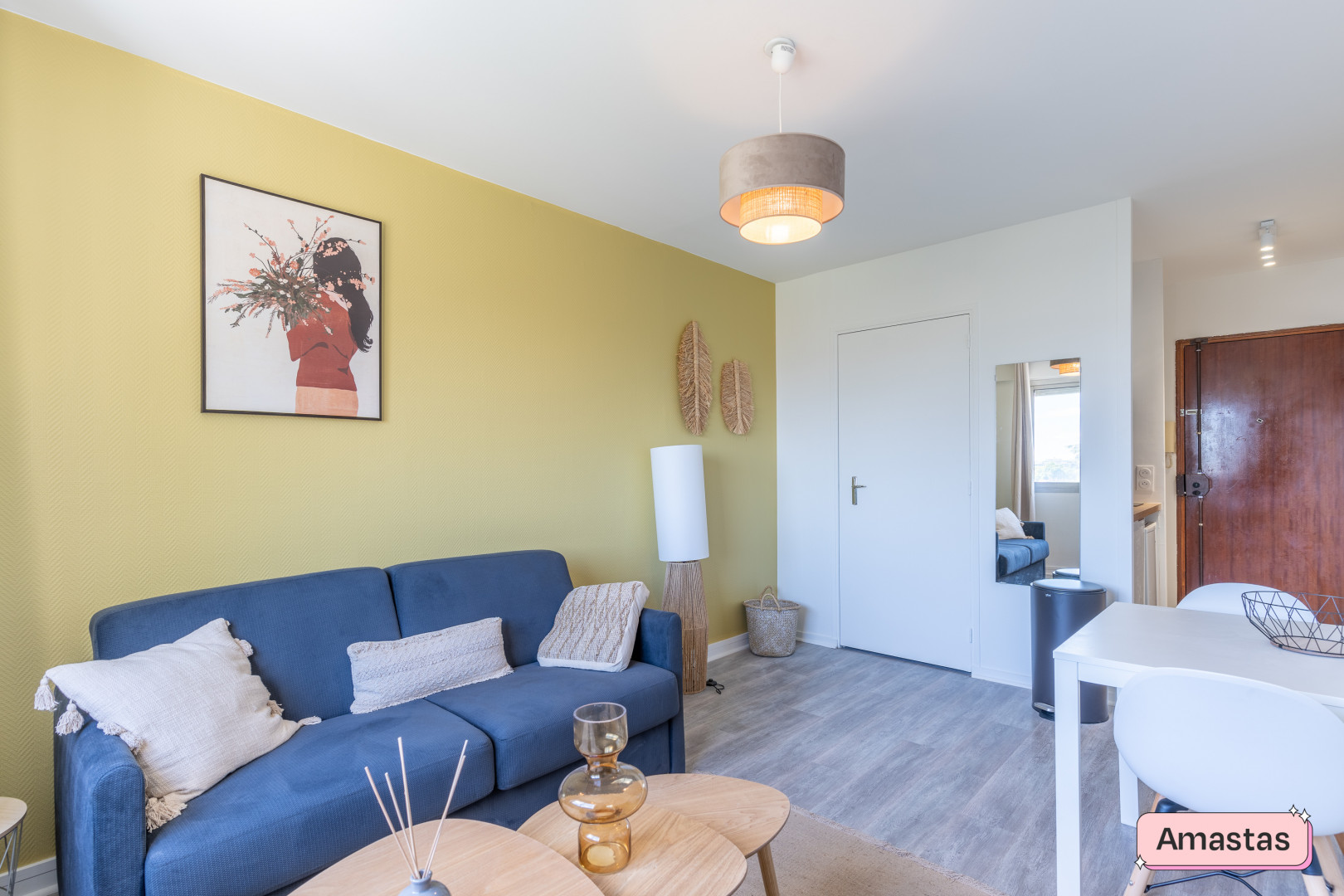 
                                                Location
                                                 Studio rénové et meublé proche Hôpital Pellegrin