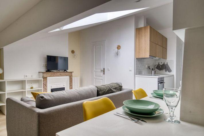 
                                                Location
                                                 Studio rénové Lyon 7