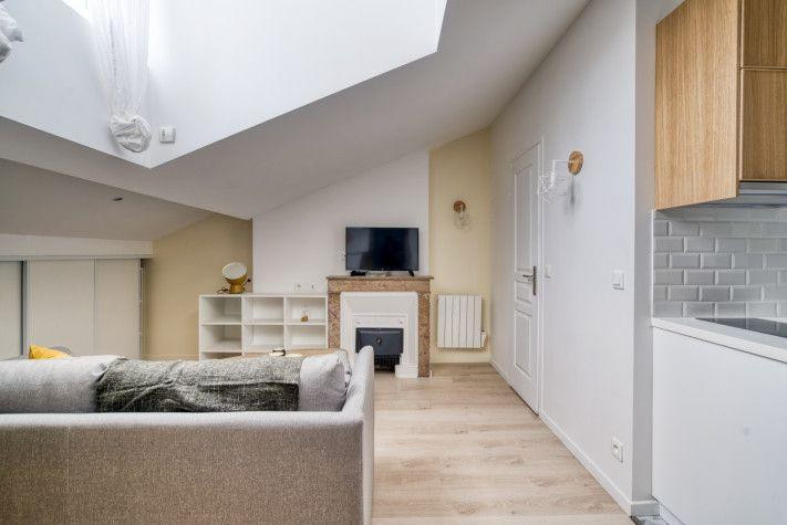 
                                                Location
                                                 Studio rénové Lyon 7