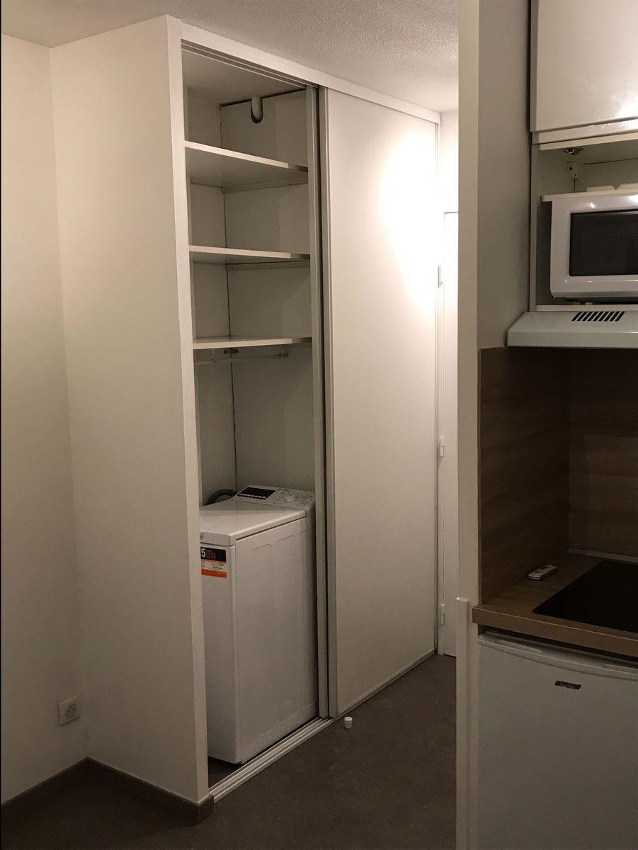 
                                                Location
                                                 Studio rénové meublé