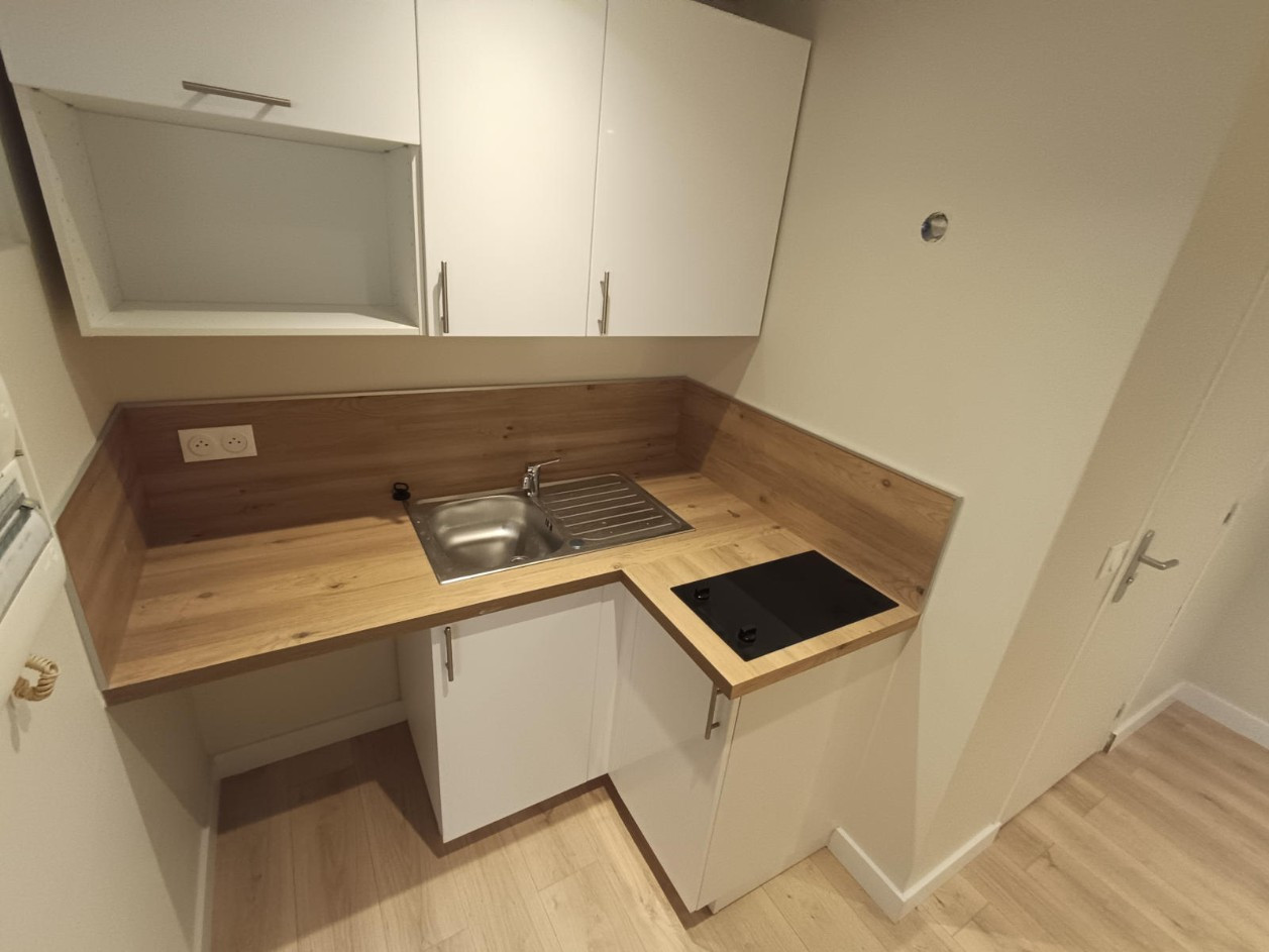 
                                                Location
                                                 Studio rénové quartier Henriville Amiens