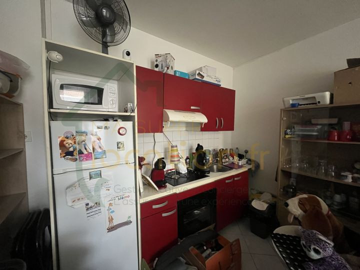 
                                                Location
                                                 Studio rez-de-chaussée situé en HYPER-CENTRE de SAINT-QUENTIN
