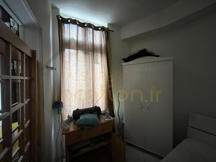 
                                                Location
                                                 Studio rez-de-chaussée situé en HYPER-CENTRE de SAINT-QUENTIN