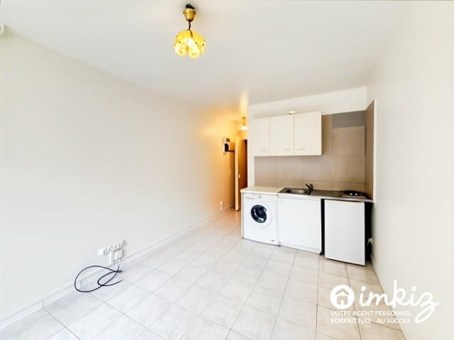 
                                                Vente
                                                 studio rez de jardin résidence standing sécurisée