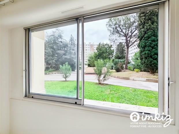 
                                                Vente
                                                 studio rez de jardin résidence standing sécurisée