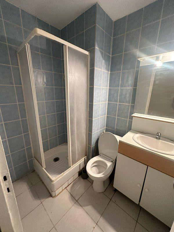 
                                                Location
                                                 Studio rouen