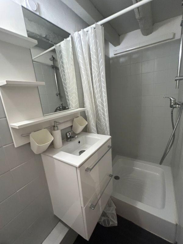 
                                                Location
                                                 Studio Rouen Hôtel Ville