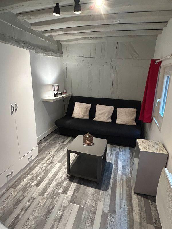 
                                                Location
                                                 Studio Rouen Hôtel Ville
