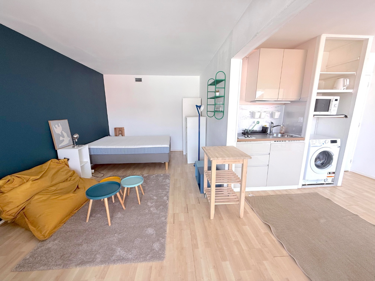
                                                Vente
                                                 Studio - Saint Augustin