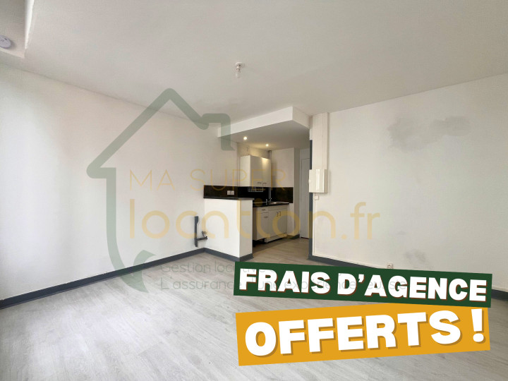 
                                                Location
                                                 Studio situé au coeur du centre ville de Saint-Quentin