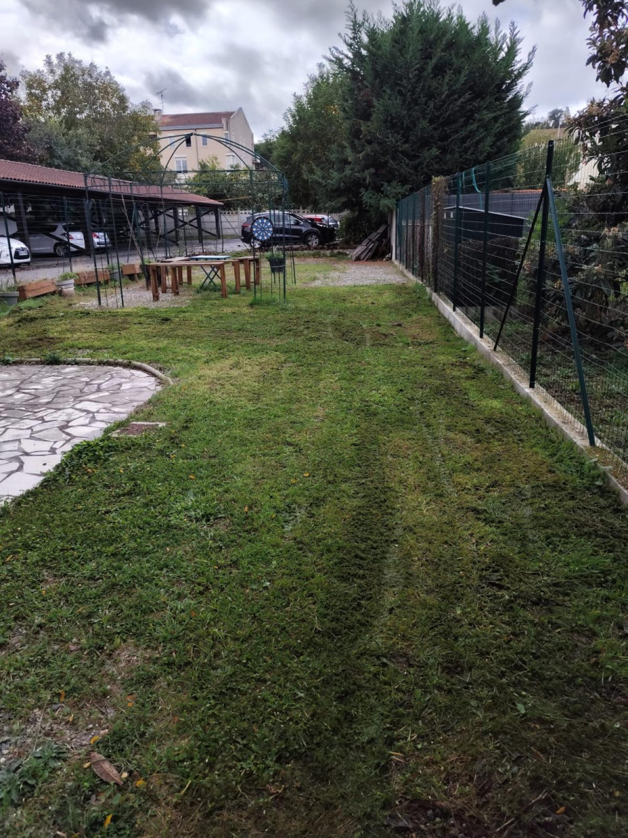 
                                                Location
                                                 STUDIO SYMPA