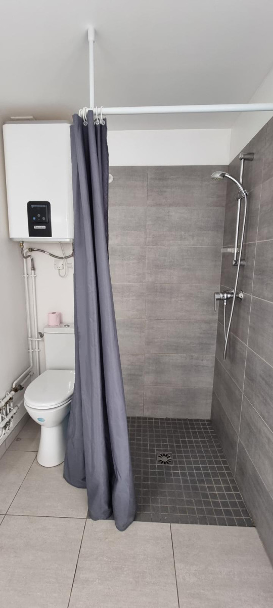 
                                                Location
                                                 STUDIO SYMPA