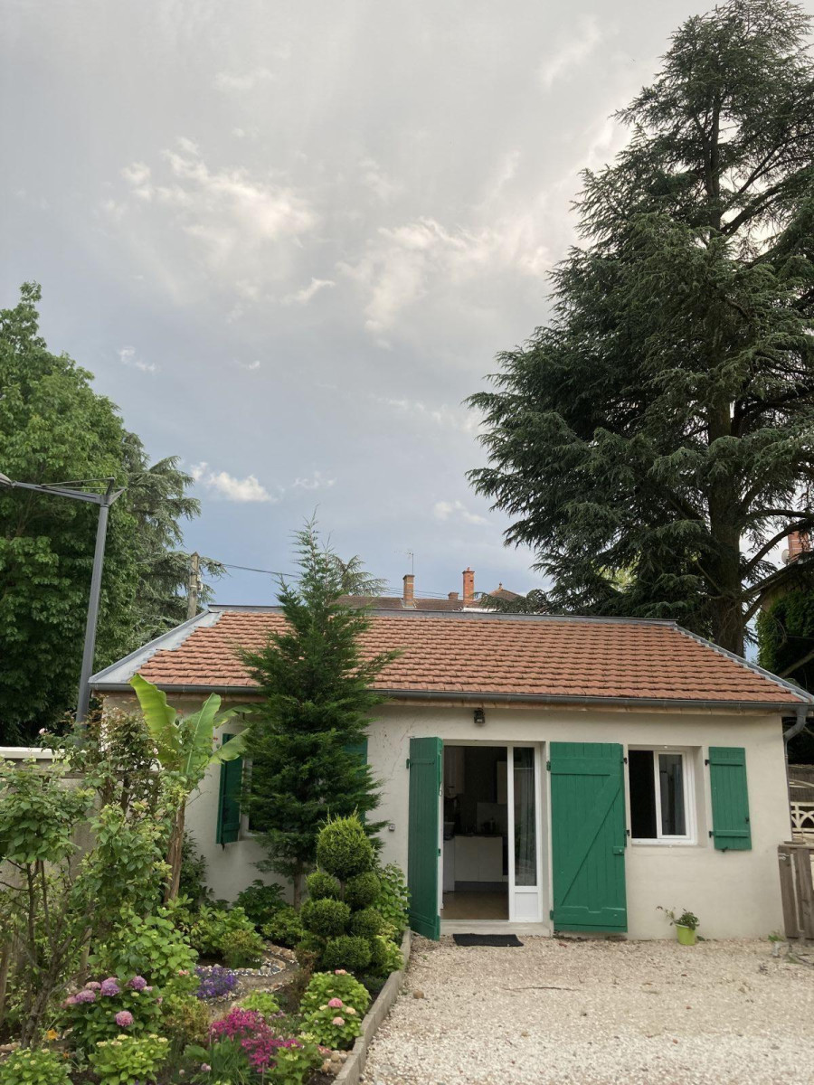 
                                                Location
                                                 Studio T 2 ( Appart T2 meuble ) 30 m, Lyon 5e