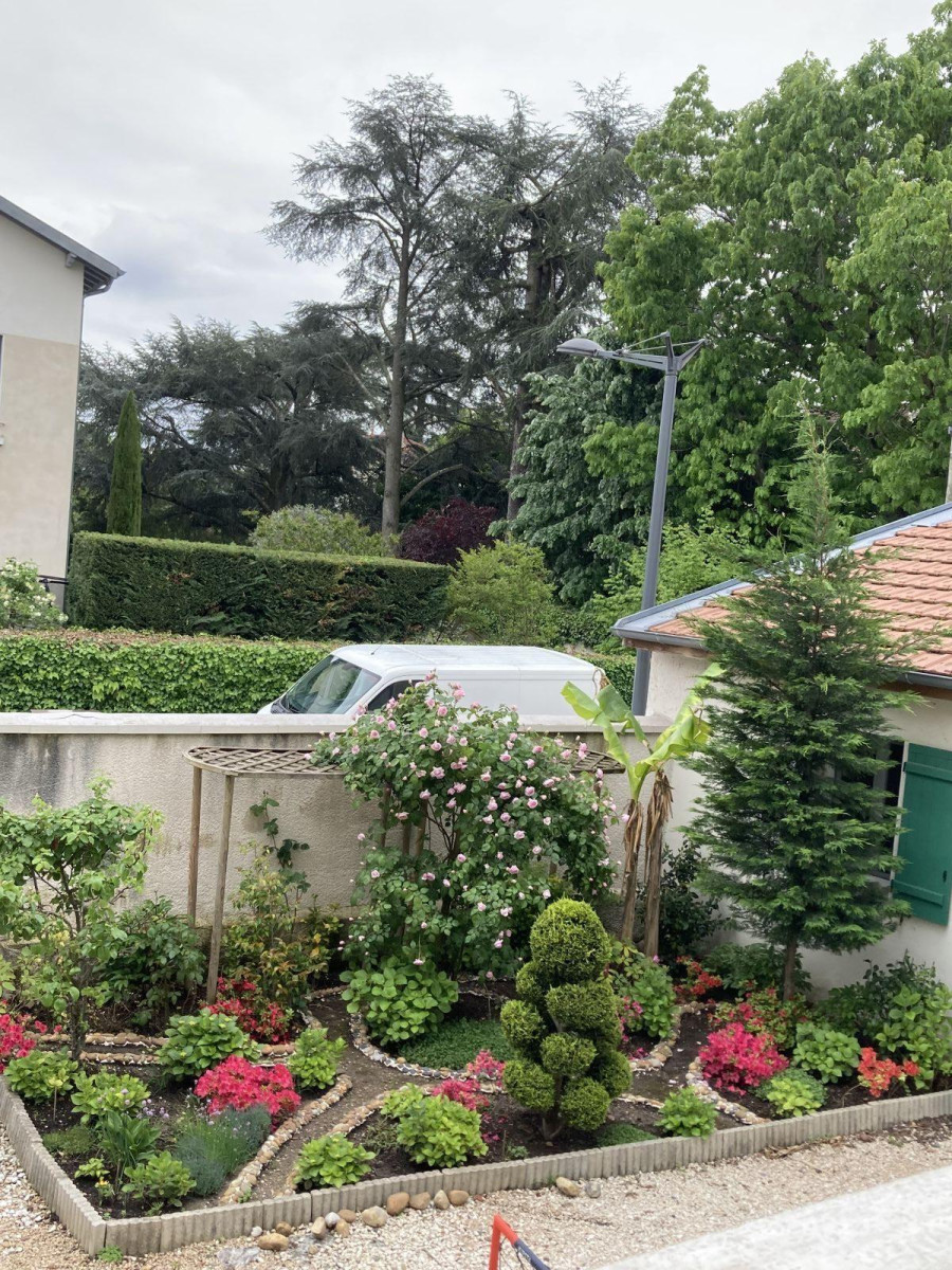 
                                                Location
                                                 Studio T 2 ( Appart T2 meuble ) 30 m, Lyon 5e