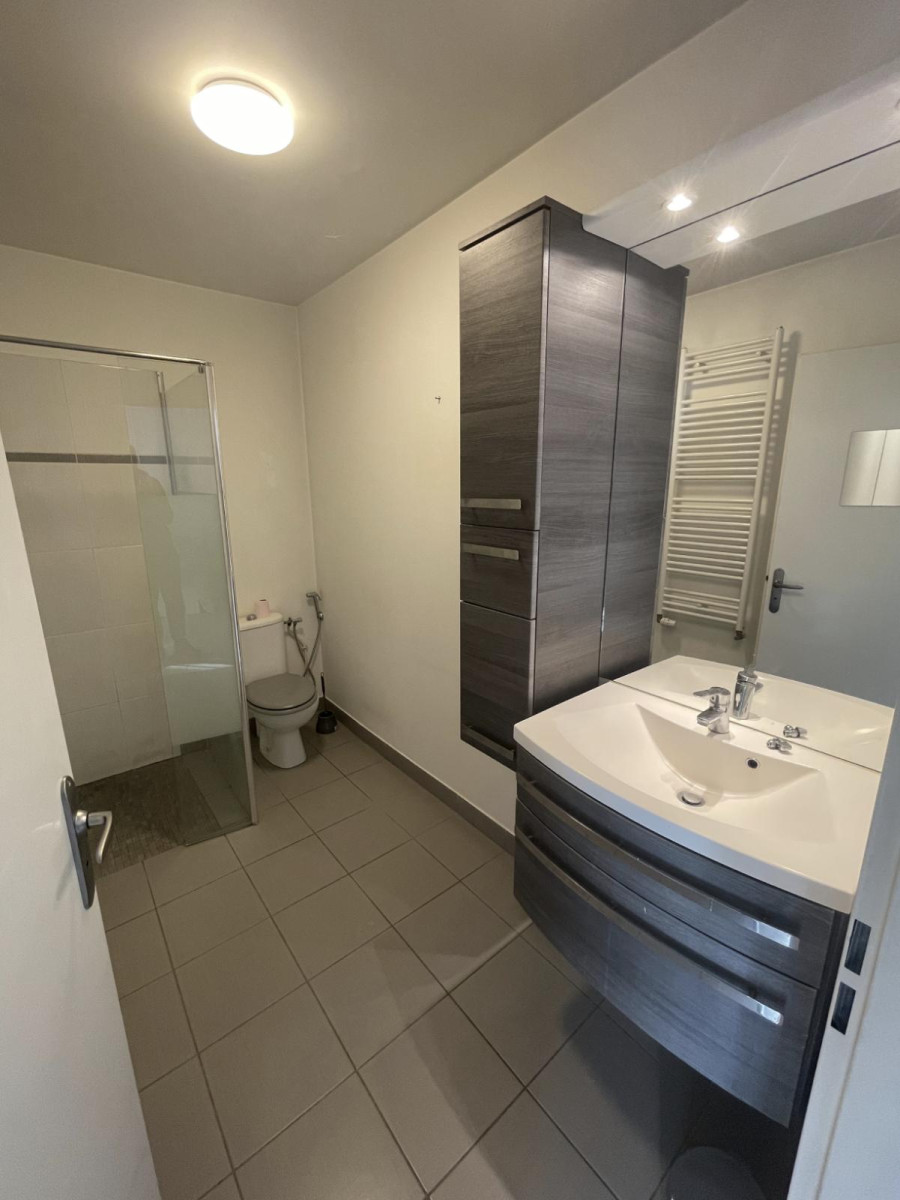 
                                                Location
                                                 Studio T1 meublé, proche Paris