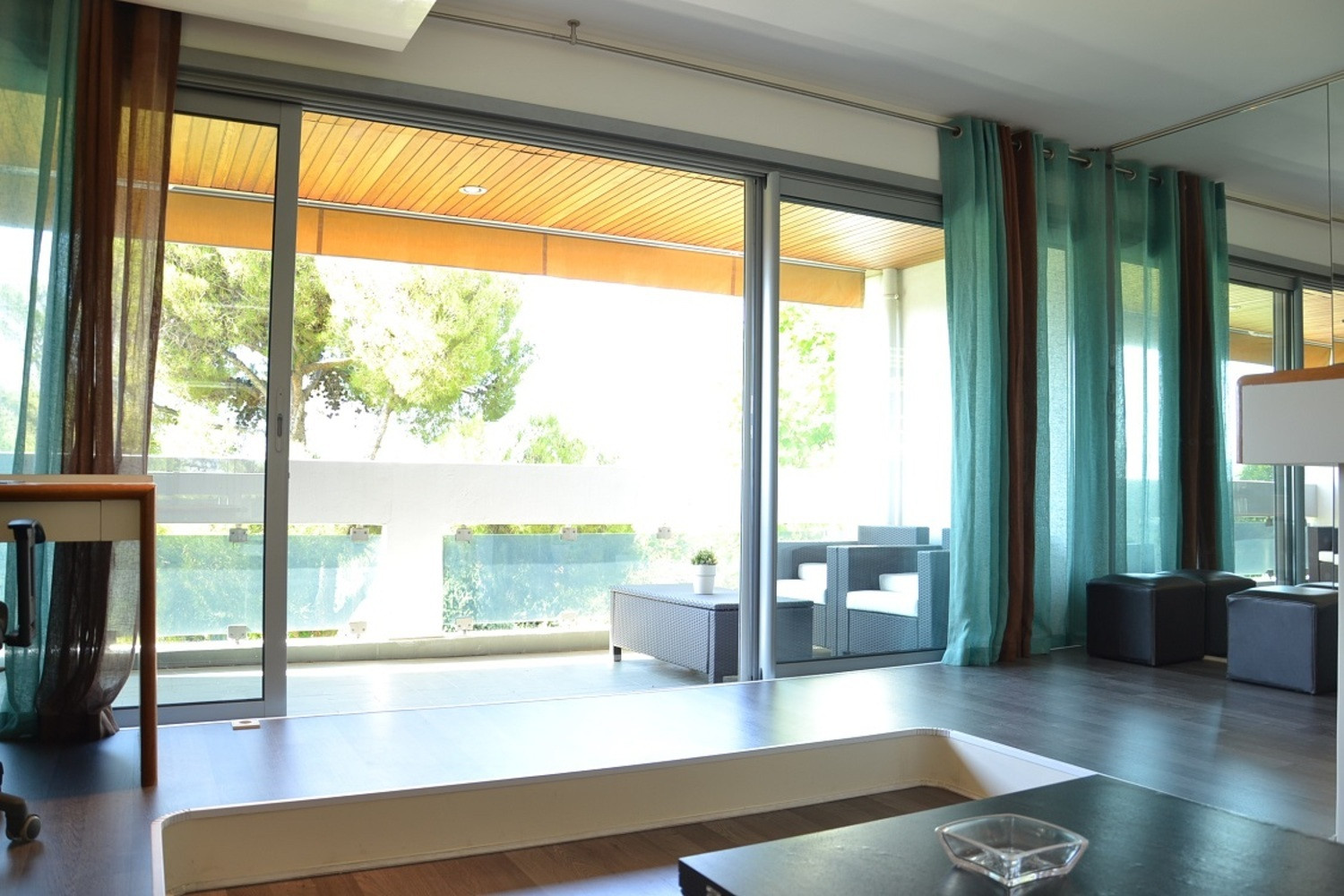 
                                                Location
                                                 Studio Thalassa