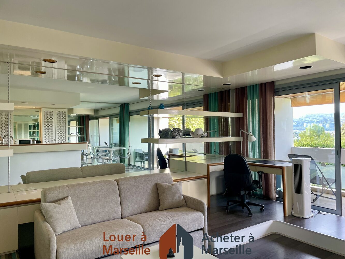 
                                                Location
                                                 Studio Thalassa