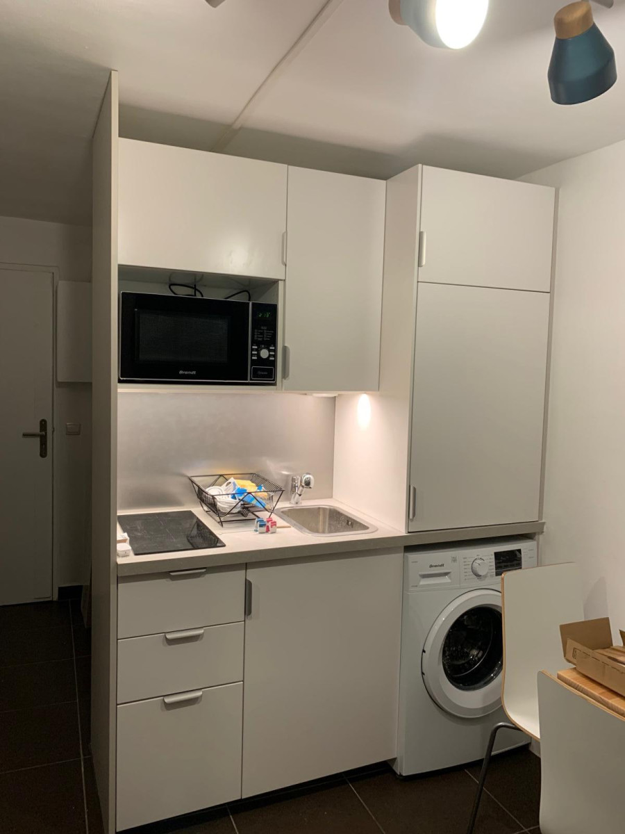 
                                                Location
                                                 Studio tout confort à Levallois-Perret !