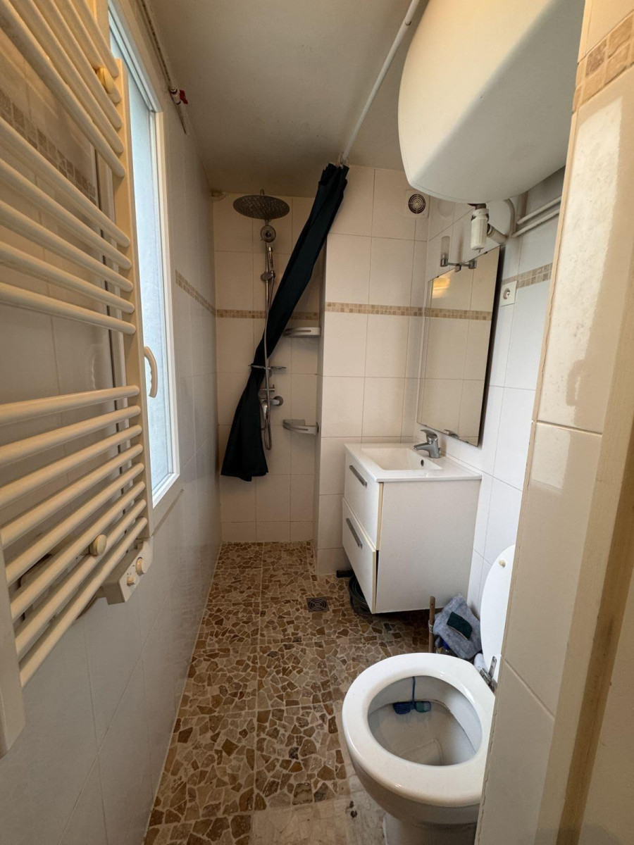 
                                                Location
                                                 Studio tout confort dans le 15e