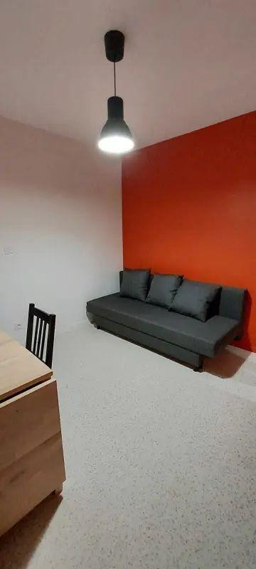 
                                                Location
                                                 Studio tout confort, jardin collectif