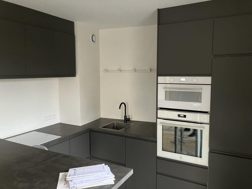 
                                                Location
                                                 Studio tout confort meublé